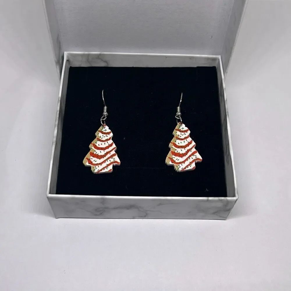 Christmas Tree Design Pattern Earrings - Picture 1 of 1